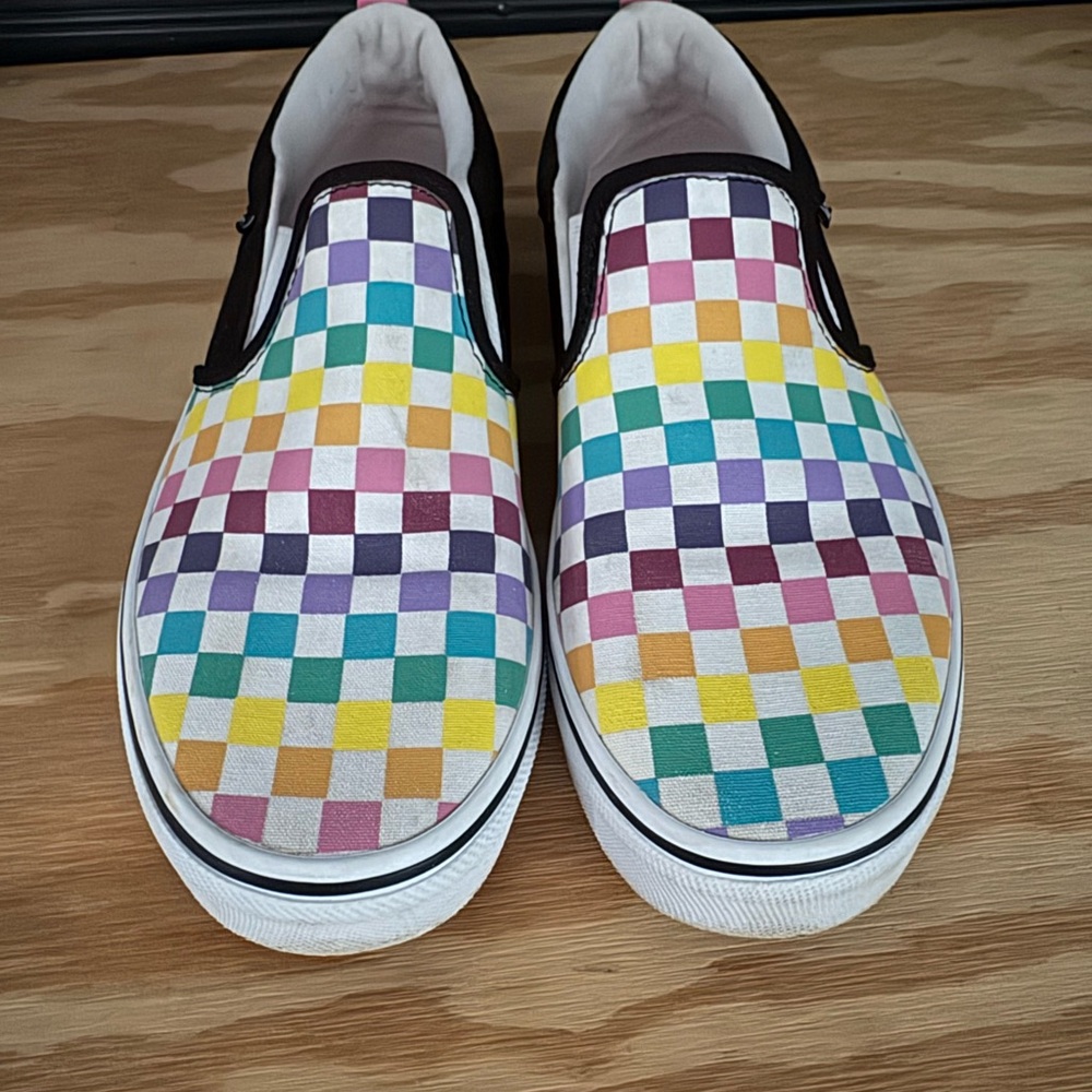 Women’s Rainbow Slip on Vans size 6